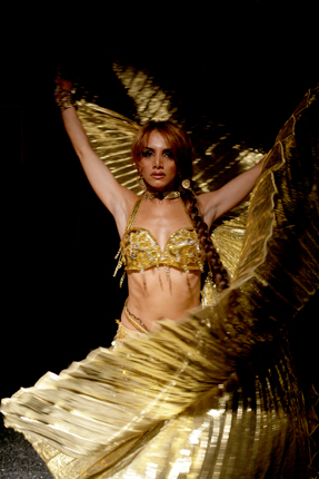 Belly dancer Anna