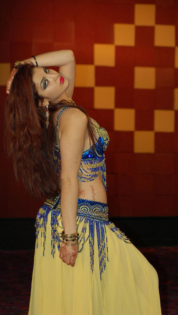20.jpg Belly Dancer jasmine